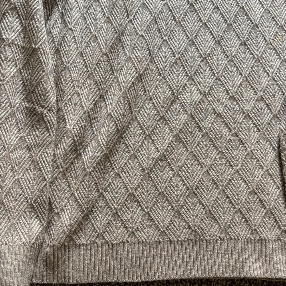 Turtleneck Diamond Pattern Knit Sweater  Pre-loved Size  L - Picture 2 of 4